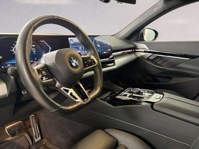 BMW 540 d xDrive Head-Up DAB LED (2024) - Foto 6