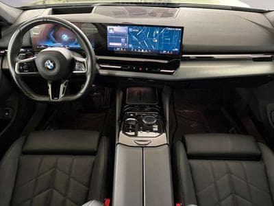 BMW 540 d xDrive Head-Up DAB LED (2024) - Foto 7