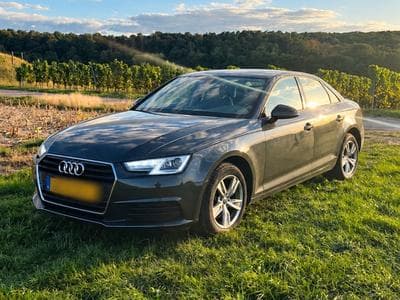 Audi A4 (2018) - Foto 1