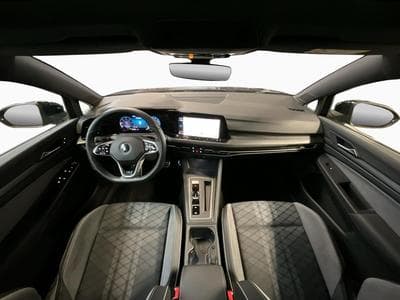VW Golf R-Line+DSG+Pano+RearView (2020) - Photo 2