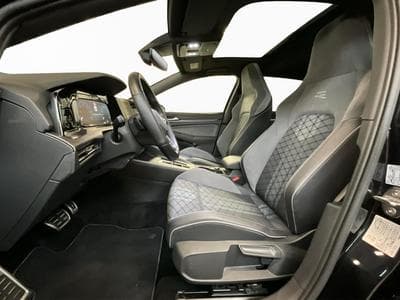 VW Golf R-Line+DSG+Pano+RearView (2020) - Photo 9