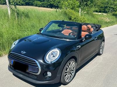 Mini Cabrio Cooper (2016) - Photo 1