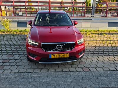 Volvo XC40 Momentum (2020) - Photo 1