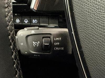 Peugeot 508 SW Allure Pack PHEV 225cv (2022) - Photo 15