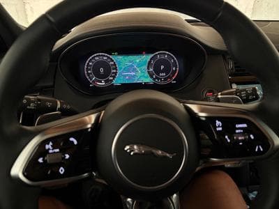 Jaguar E-Pace (2023) - Photo 1