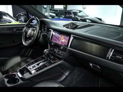 Porsche Macan III GTS PDK – VOLCANO GREY (2021) - Photo 13