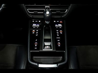 Porsche Macan III GTS PDK – VOLCANO GREY (2021) - Photo 15