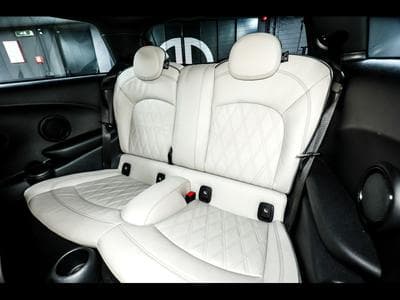 Mini Cooper S 3 PORTES YOURS TRIM – CHILI RED (2022) - Photo 14