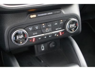 Ford Focus Turnier 1.5 EcoBoost Aut. Vignale ACC AHK HuD B&O BLIS (2020) - Foto 14