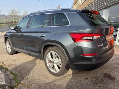 Skoda Kodiaq 2.0-TSI-4x4-DSG Style-JUSQU'A 48 MOIS DE GARANTE (2018) - Foto 6