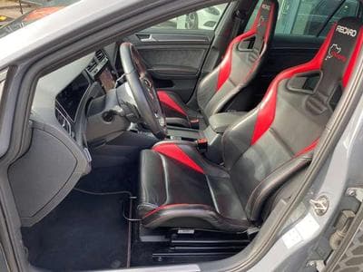 VW Golf Golf GTI TCR 2.0 TSI OPF DSG (2020) - Photo 9