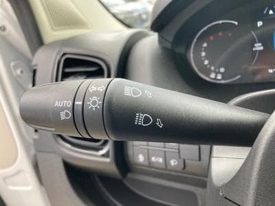 Peugeot Boxer 2.2 BlueHDI 180 EAT8 L4H2 (2026) - Photo 12