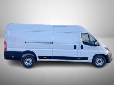 Peugeot Boxer 2.2 BlueHDI 180 EAT8 L4H2 (2026) - Photo 5