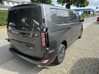 Ford Transit 2.0 ECOBLUE 170 BVA L2H1 Limitited (2025) - Foto 5