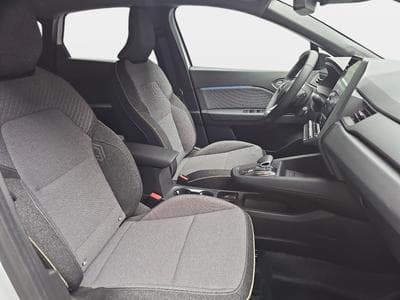 Renault Captur 1.3 TCe MHD 160 EDC Techno (2025) - Photo 15