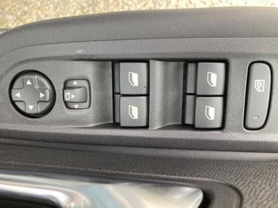 Citroën C4 1.2 Hybride e-DSC6 145 MAX (2025) - Photo 10