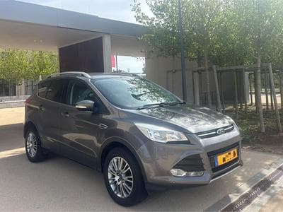 Ford Kuga Ford KUGA 4x4 1.6  Titanium  AUTOMATIQUE (2013) - Photo 1