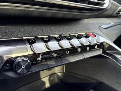 PEUGEOT 3008 1.2 PureTech 130ch S&S GT Line (2020) - Foto 8