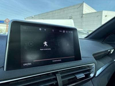 PEUGEOT 3008 1.2 PureTech 130ch S&S GT Line (2020) - Foto 9