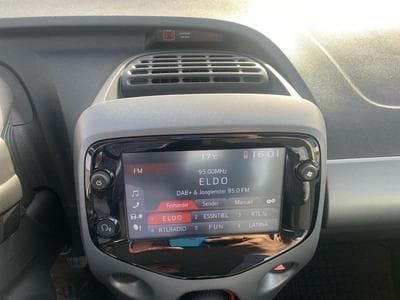 Toyota Aygo II X (2021) - Photo 14