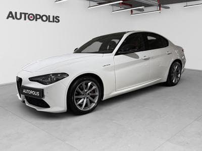 Alfa-Romeo Giulia 2.2 MJD 210 Q4 Veloce (2023) - Photo 1