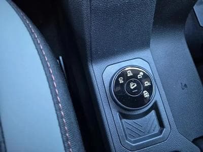 Dacia Duster 1.2 TCe 130 4x4 Extreme (2025) - Photo 13