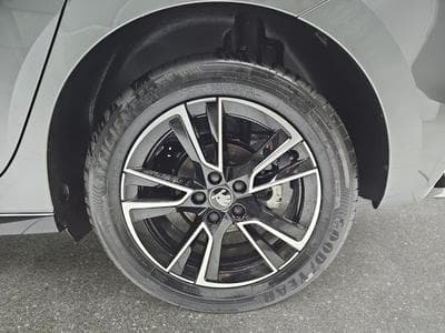 Skoda Fabia 1.0 TSi 116 DSG Monte Carlo (2025) - Foto 6