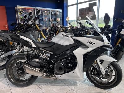 Suzuki GSX-S 1000 GT (2026) - Photo 1