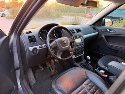 Skoda Yeti 4x4, TDI EURO 5 (2011) - Photo 1