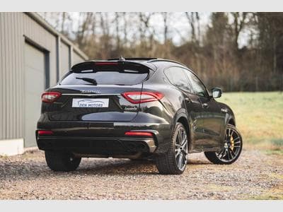 Maserati Levante 3.8 V8 580 ch - Suivi exclusif Maserati, configuration excep (2020) - Photo 3