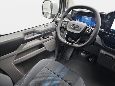 Ford Transit 2.0 ECOBLUE 170 BVA L1H1 Sport (2026) - Foto 8