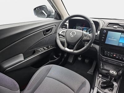 KGM Tivoli 1.5 T-GDI 163 Essential (2026) - Foto 8