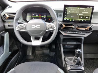 Dacia Duster 1.2 TCe 130 Extreme (2025) - Photo 5