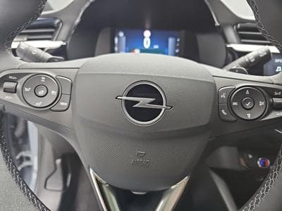 Opel Corsa 1.2 TURBO 101 Auto  GS (2025) - Foto 13