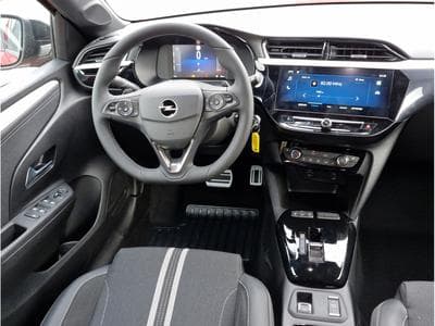 Opel Corsa 1.2 TURBO E-DCT 110  GS (2025) - Foto 4