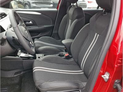 Opel Corsa 1.2 TURBO E-DCT 110  GS (2025) - Foto 5