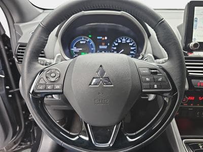 Mitsubishi Eclipse Cross 2.4 MIVEC PHEV CVT Select (2025) - Photo 12