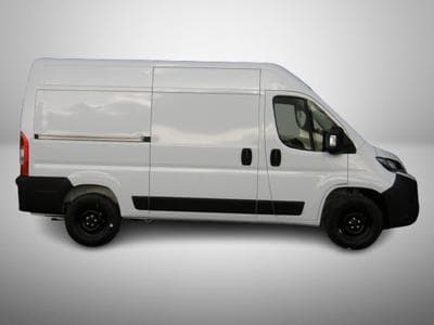 Citroën Jumper 2.2 BlueHDI 140 L2H2 (2025) - Foto 3