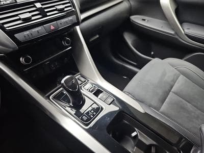 Mitsubishi Eclipse Cross 2.4 MIVEC PHEV CVT Select (2025) - Foto 11