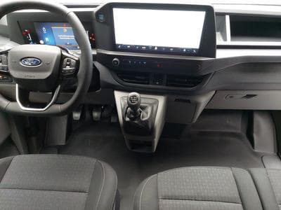 Ford Transit 2.0 ECOBLUE 136 L2H1 Trend (2025) - Foto 7