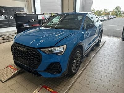 Audi Q3 S-LINE 35 TDI S TRONIC 7 150 CV *ATTELAGE* HAYON * (2022) - Photo 1