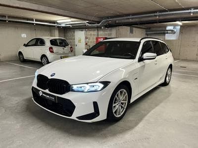 BMW 330 330e TOURING/ PACK M/ CARBON (2023) - Photo 1