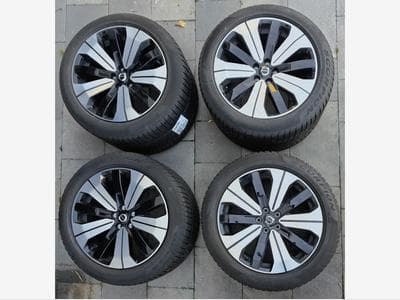 Rims and Tires – 19 - Photo 1
