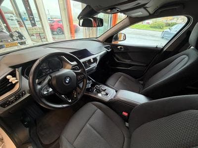 BMW 118 118D 2.0L M Sport (2019) - Photo 8