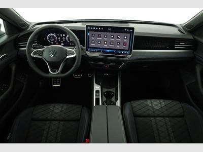 VW Passat Variant 2.0 TDI 142 kW 4Motion R-Line (2026) - Foto 4