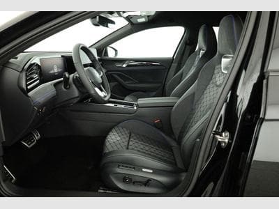 VW Passat Variant 2.0 TDI 142 kW 4Motion R-Line (2026) - Photo 9