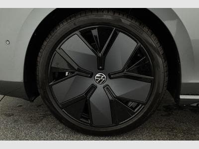 VW Passat Variant 2.0 TDI 142 kW 4Motion R-Line (2026) - Photo 15