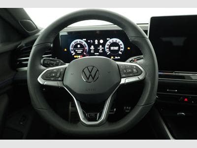 VW Passat Variant 2.0 TDI 142 kW 4Motion R-Line (2026) - Photo 5