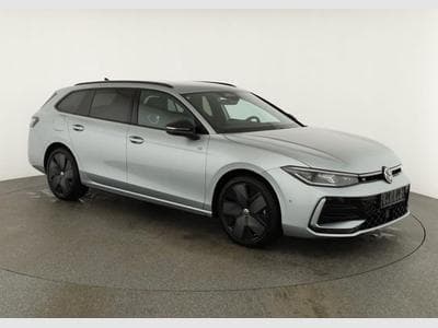 VW Passat Variant 2.0 TDI 142 kW 4Motion R-Line (2026) - Foto 1