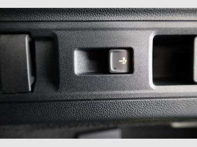 VW Passat Variant 2.0 TDI 142 kW 4Motion R-Line (2026) - Foto 12